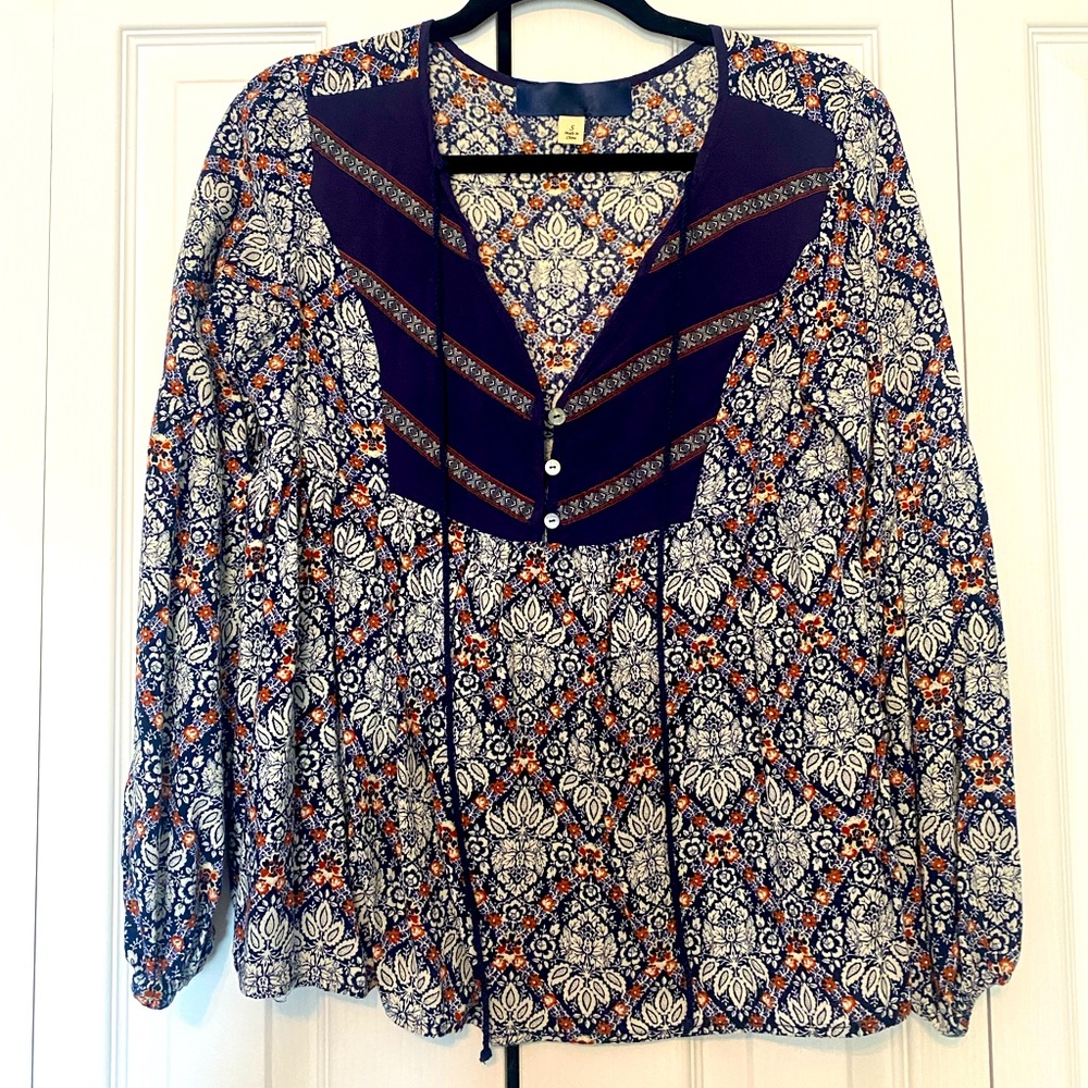 Long sleeve top